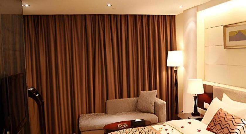 Fortune Hotel לונגיאן מראה חיצוני תמונה